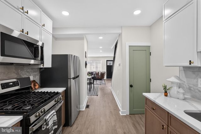 2019 MANTON ST, Philadelphia, PA 19146