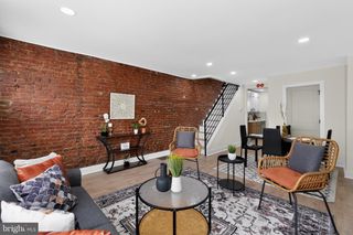 2019 MANTON ST, Philadelphia, PA 19146