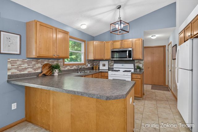 10880 Timberline Drive, Allendale, MI 49401