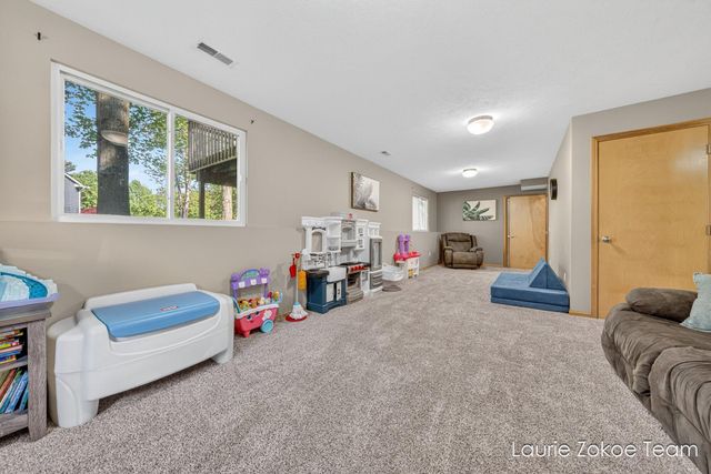 10880 Timberline Drive, Allendale, MI 49401