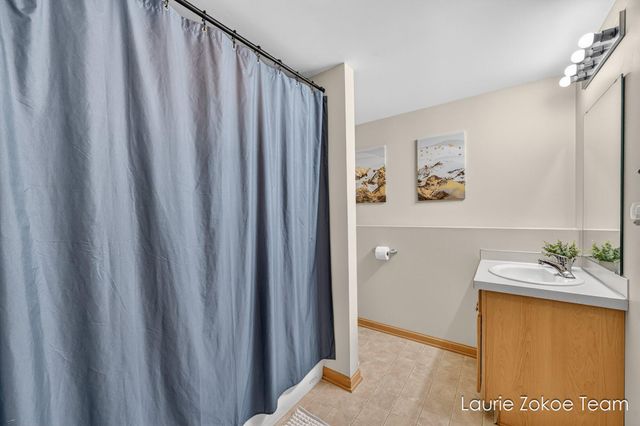 10880 Timberline Drive, Allendale, MI 49401