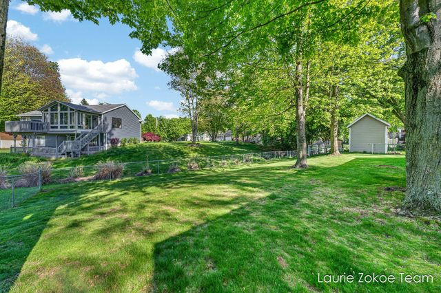 10880 Timberline Drive, Allendale, MI 49401