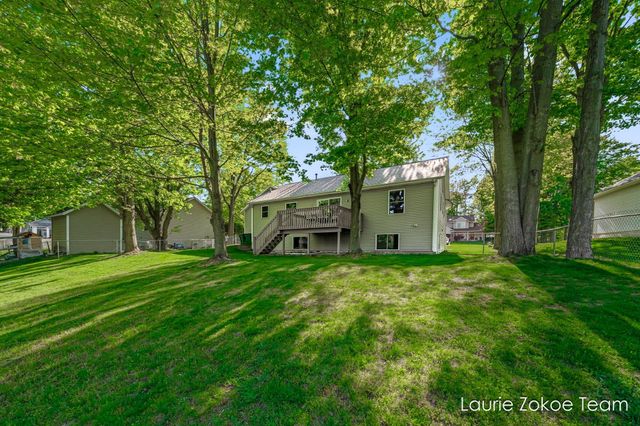 10880 Timberline Drive, Allendale, MI 49401