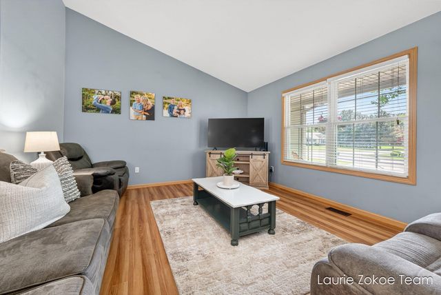 10880 Timberline Drive, Allendale, MI 49401