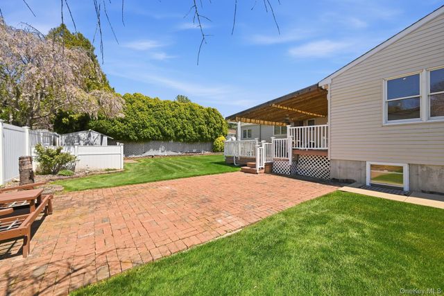 164 Eastwood Avenue, Deer Park, NY 11729
