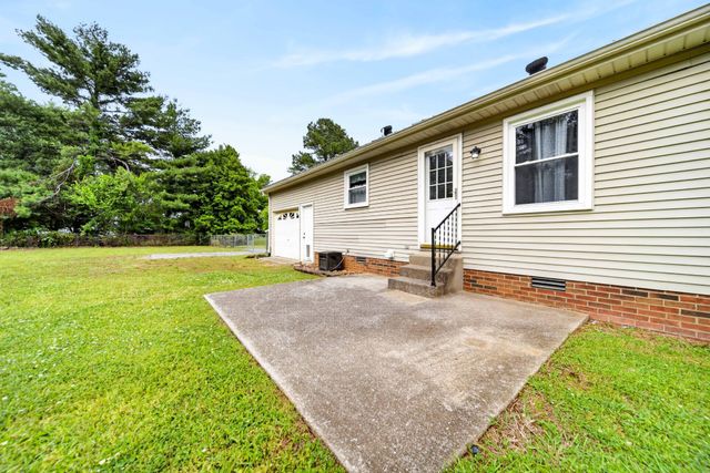 3918 Ashley Dr, Murfreesboro, TN 37128