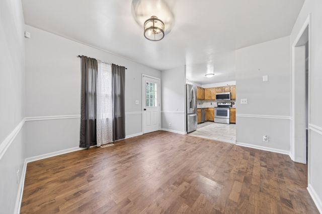 3918 Ashley Dr, Murfreesboro, TN 37128