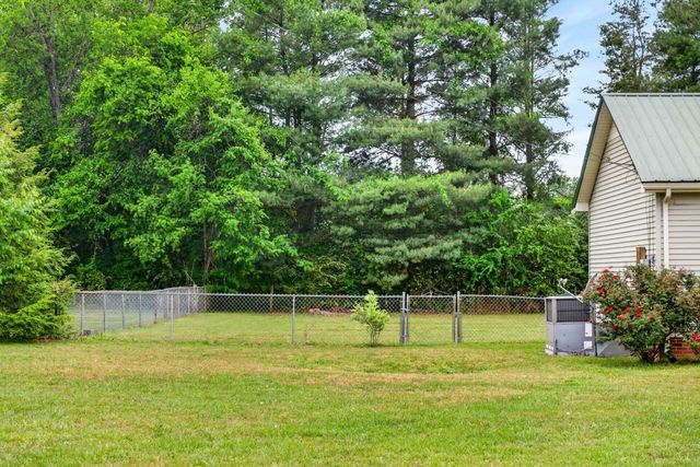 3918 Ashley Dr, Murfreesboro, TN 37128
