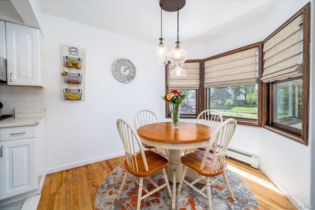80 Doncaster Road, Malverne, NY 11565