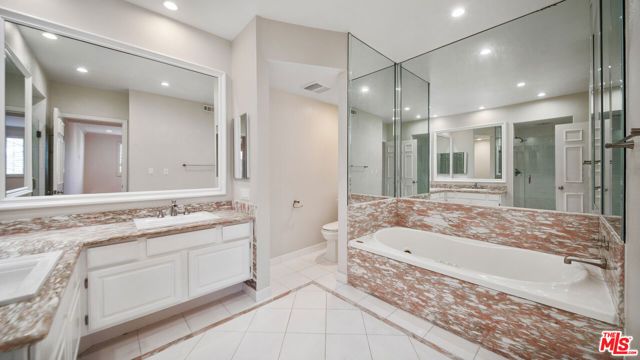 200 N ALMONT Drive 302, Beverly Hills, CA 90211