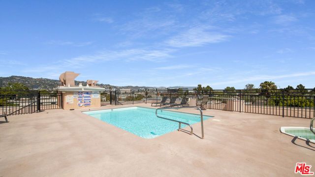 200 N ALMONT Drive 302, Beverly Hills, CA 90211