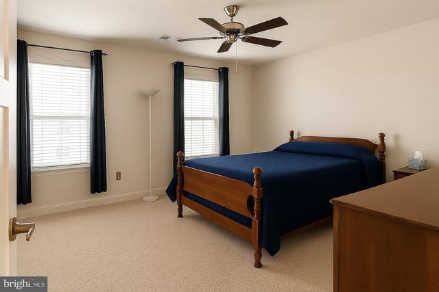 1046 MOSCARIELLO LN, Royersford, PA 19468