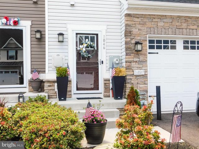 1046 MOSCARIELLO LN, Royersford, PA 19468