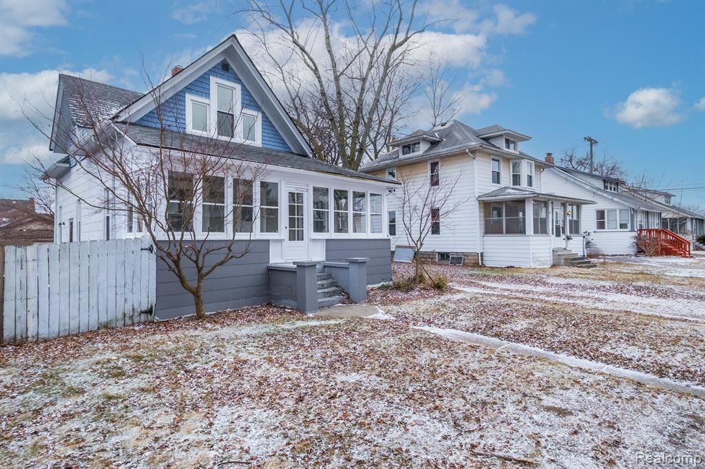 201 W Parent Avenue, Royal Oak, MI 48067