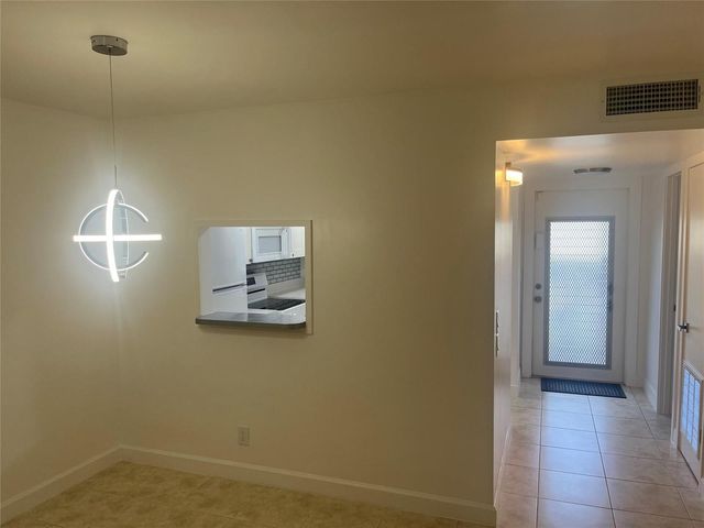 9800 Sunrise Lakes Boulevard 109, Sunrise, FL 33322