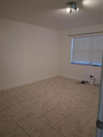 9800 Sunrise Lakes Boulevard 109, Sunrise, FL 33322