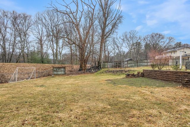 104 Sw Cutoff, Northborough, MA 01532