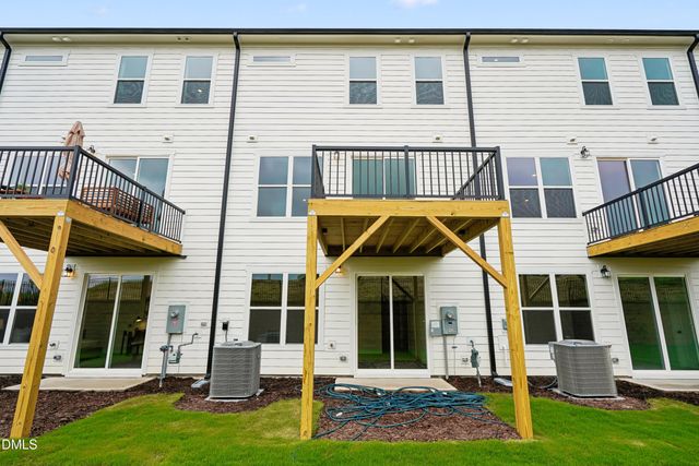 28 E Tiger Lily Trail, Clayton, NC 27527
