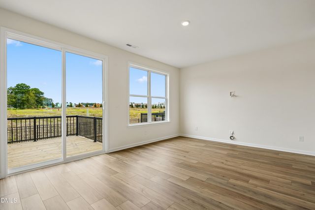 28 E Tiger Lily Trail, Clayton, NC 27527
