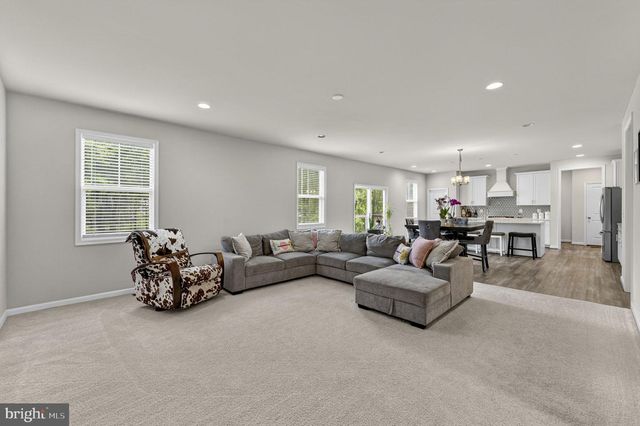 15609 THOROUGHFARE RD, Gainesville, VA 20155