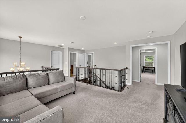 15609 THOROUGHFARE RD, Gainesville, VA 20155