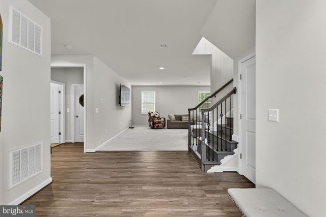 15609 THOROUGHFARE RD, Gainesville, VA 20155