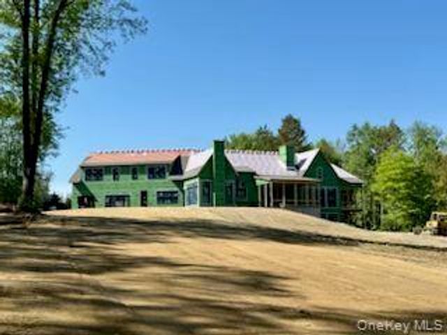 17 River Road N, Wappingers Falls, NY 12590