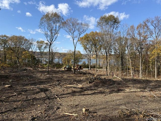 17 River Road N, Wappingers Falls, NY 12590
