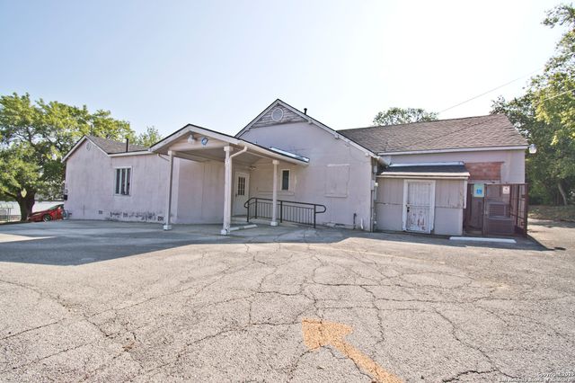 2706 E Commerce, San Antonio, TX 78203
