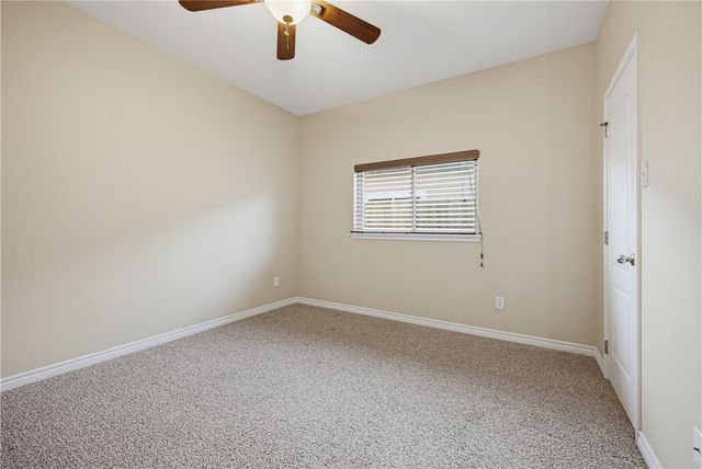 7650 Sable Creek Dr, Corpus Christi, TX 78414