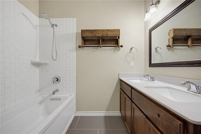 7650 Sable Creek Dr, Corpus Christi, TX 78414