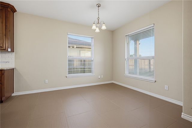 7650 Sable Creek Dr, Corpus Christi, TX 78414