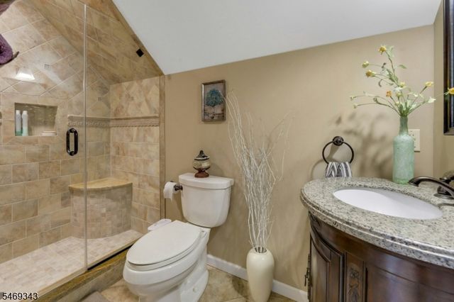 510 Alps Rd, Wayne Twp., NJ 07470