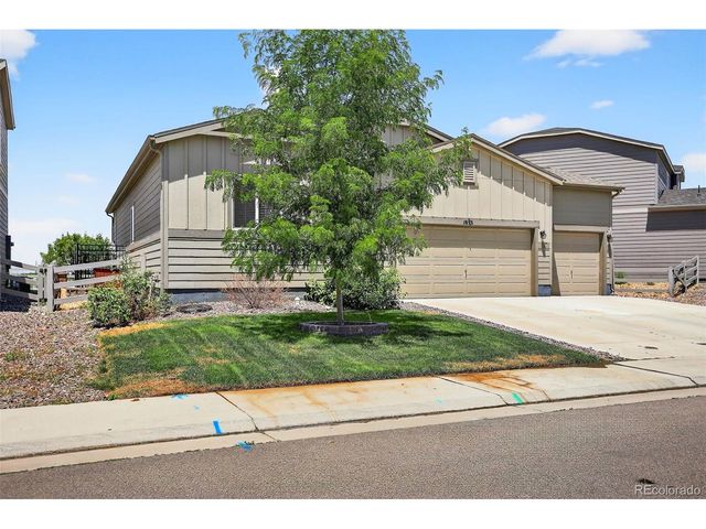 1833 Homestead Dr, Fort Lupton, CO 80621