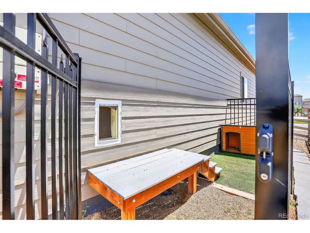 1833 Homestead Dr, Fort Lupton, CO 80621