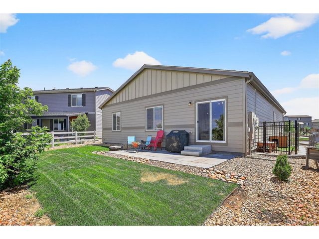 1833 Homestead Dr, Fort Lupton, CO 80621