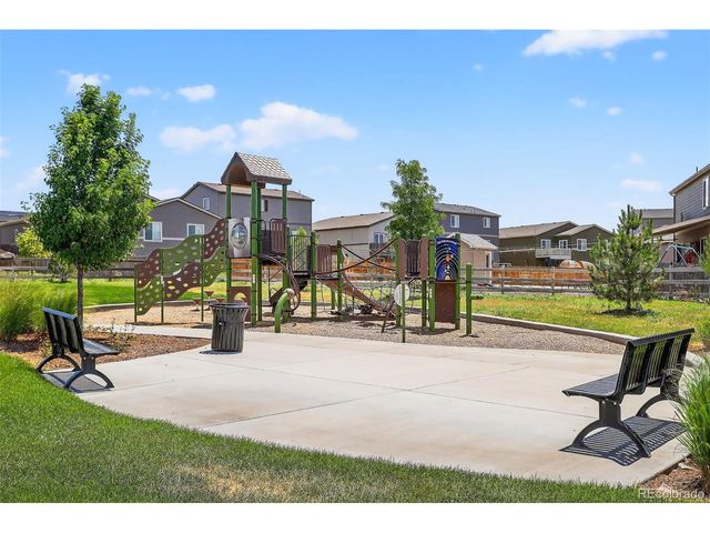 1833 Homestead Dr, Fort Lupton, CO 80621