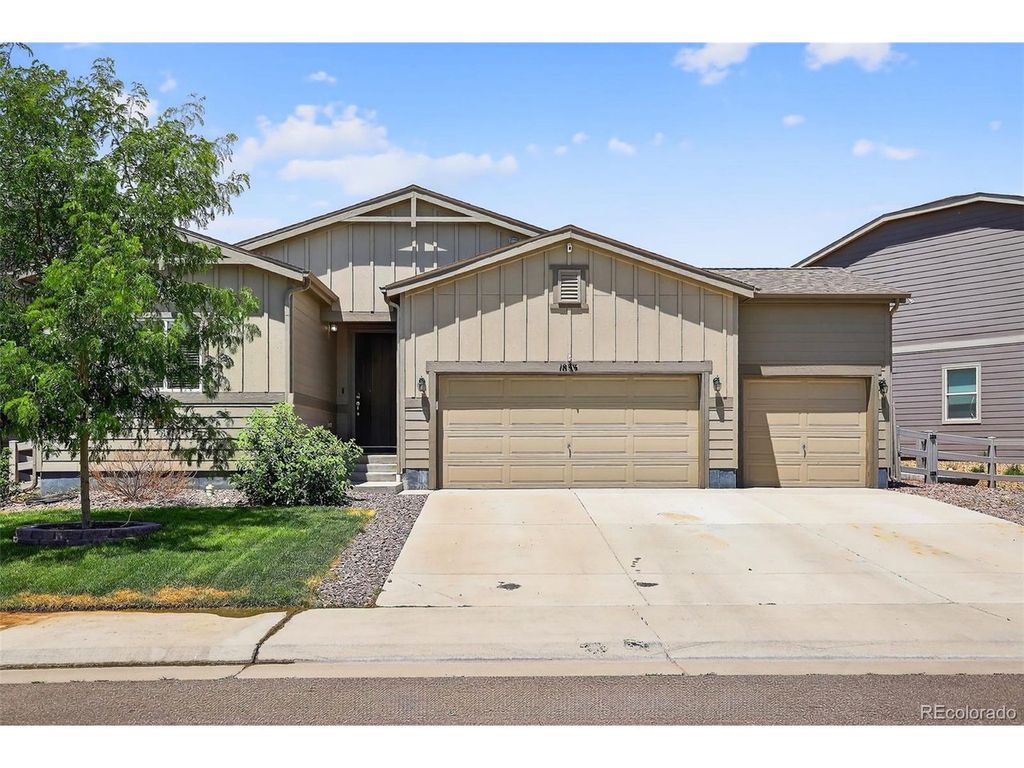 1833 Homestead Dr, Fort Lupton, CO 80621