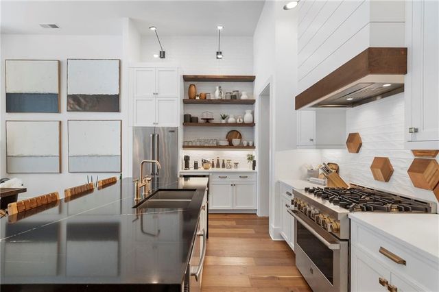 6740 Avis Walk, Alpharetta, GA 30005