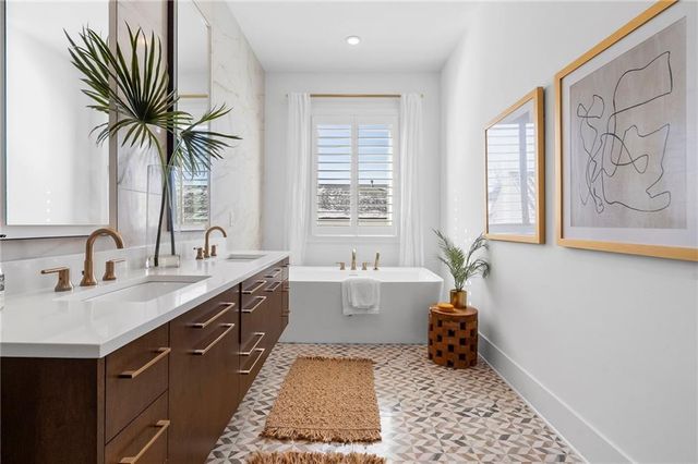 6740 Avis Walk, Alpharetta, GA 30005