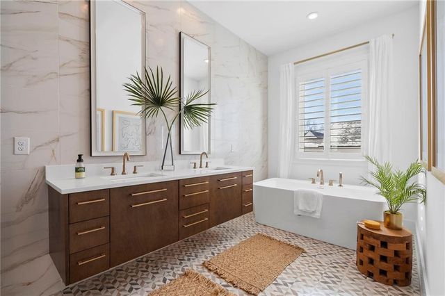 6740 Avis Walk, Alpharetta, GA 30005