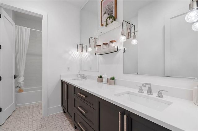 6740 Avis Walk, Alpharetta, GA 30005