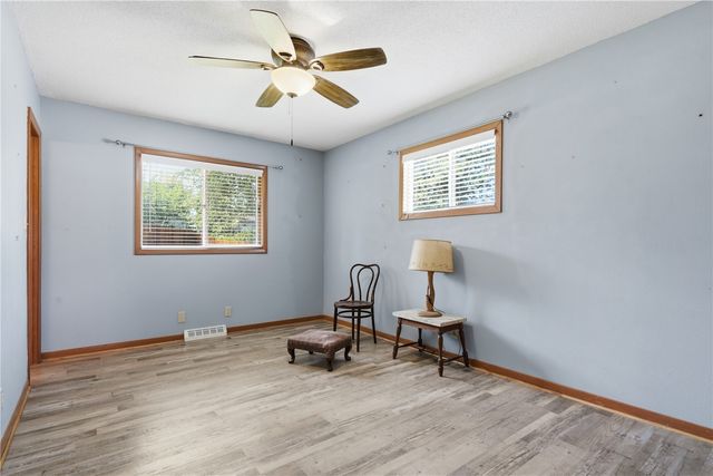 5101 1st Avenue SW, Cedar Rapids, IA 52404