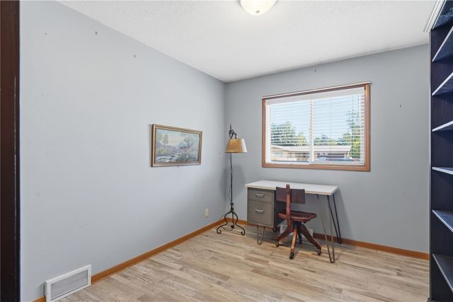 5101 1st Avenue SW, Cedar Rapids, IA 52404