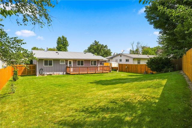 5101 1st Avenue SW, Cedar Rapids, IA 52404