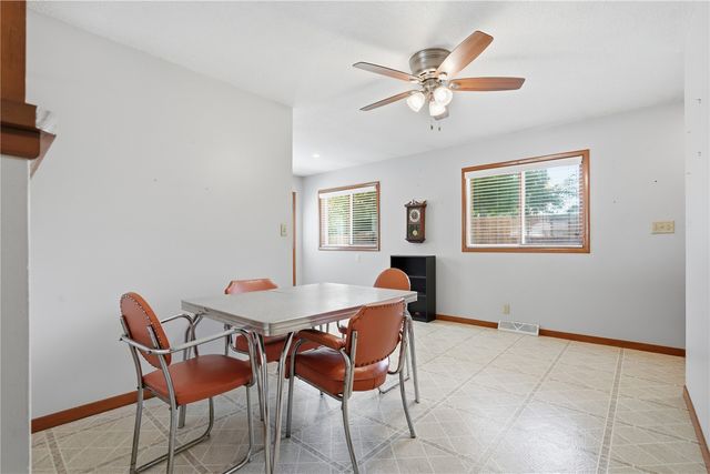 5101 1st Avenue SW, Cedar Rapids, IA 52404