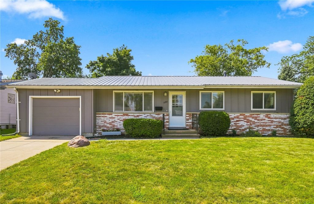 5101 1st Avenue SW, Cedar Rapids, IA 52404