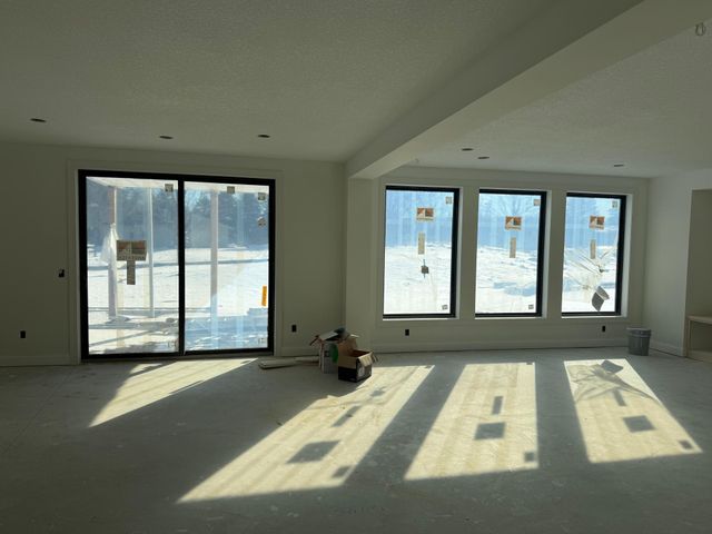 9591 Eagle Ridge Road, Chanhassen, MN 55317