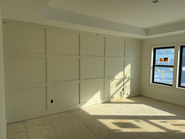 9591 Eagle Ridge Road, Chanhassen, MN 55317