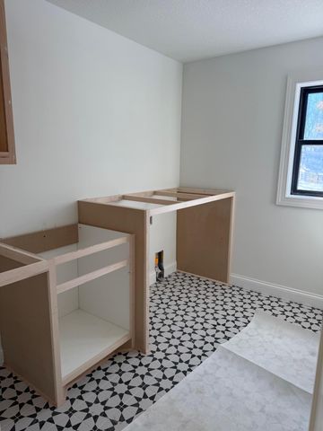 9591 Eagle Ridge Road, Chanhassen, MN 55317